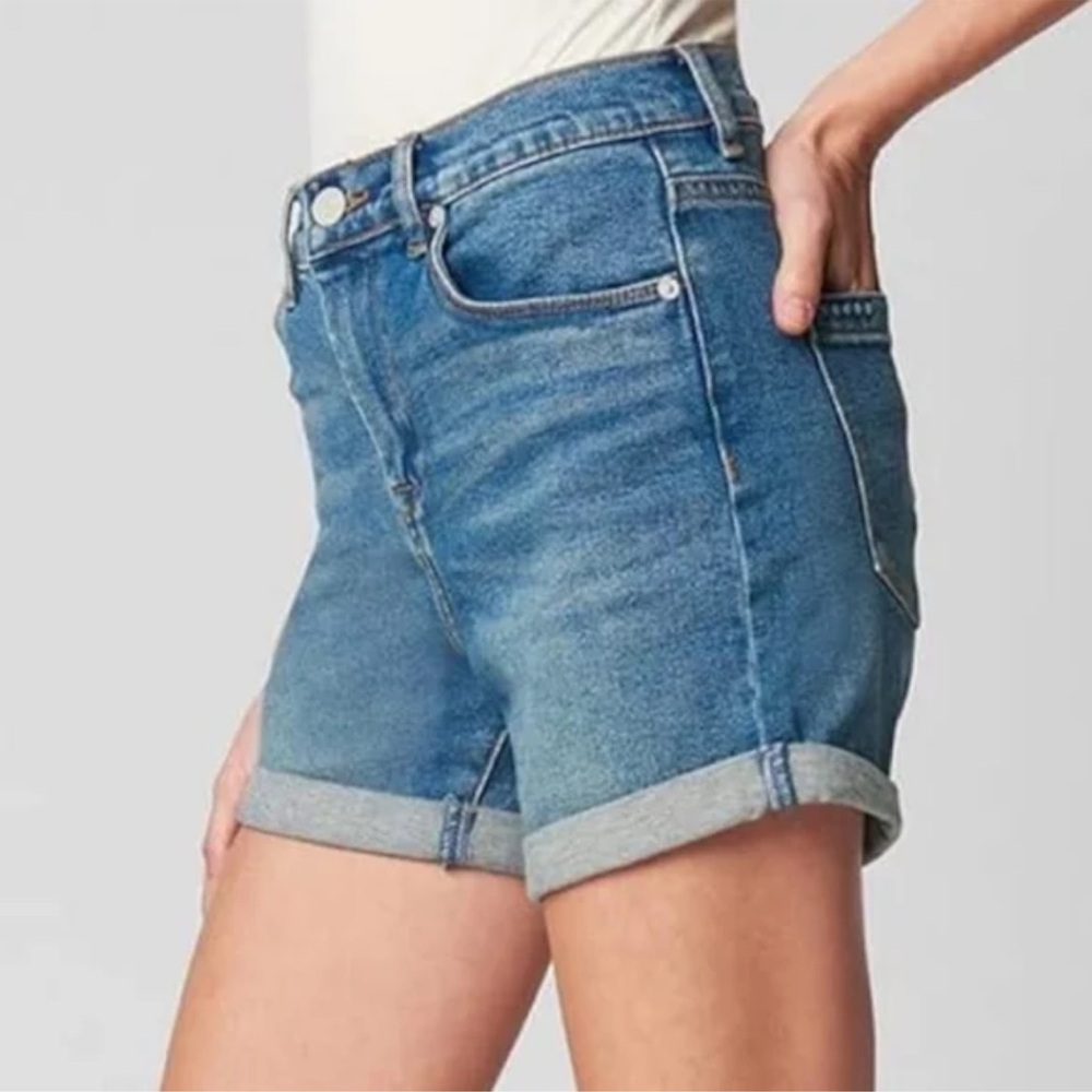 Blank NYC NWT size‎ 28 the Perry mom roll up high waisted jean shorts